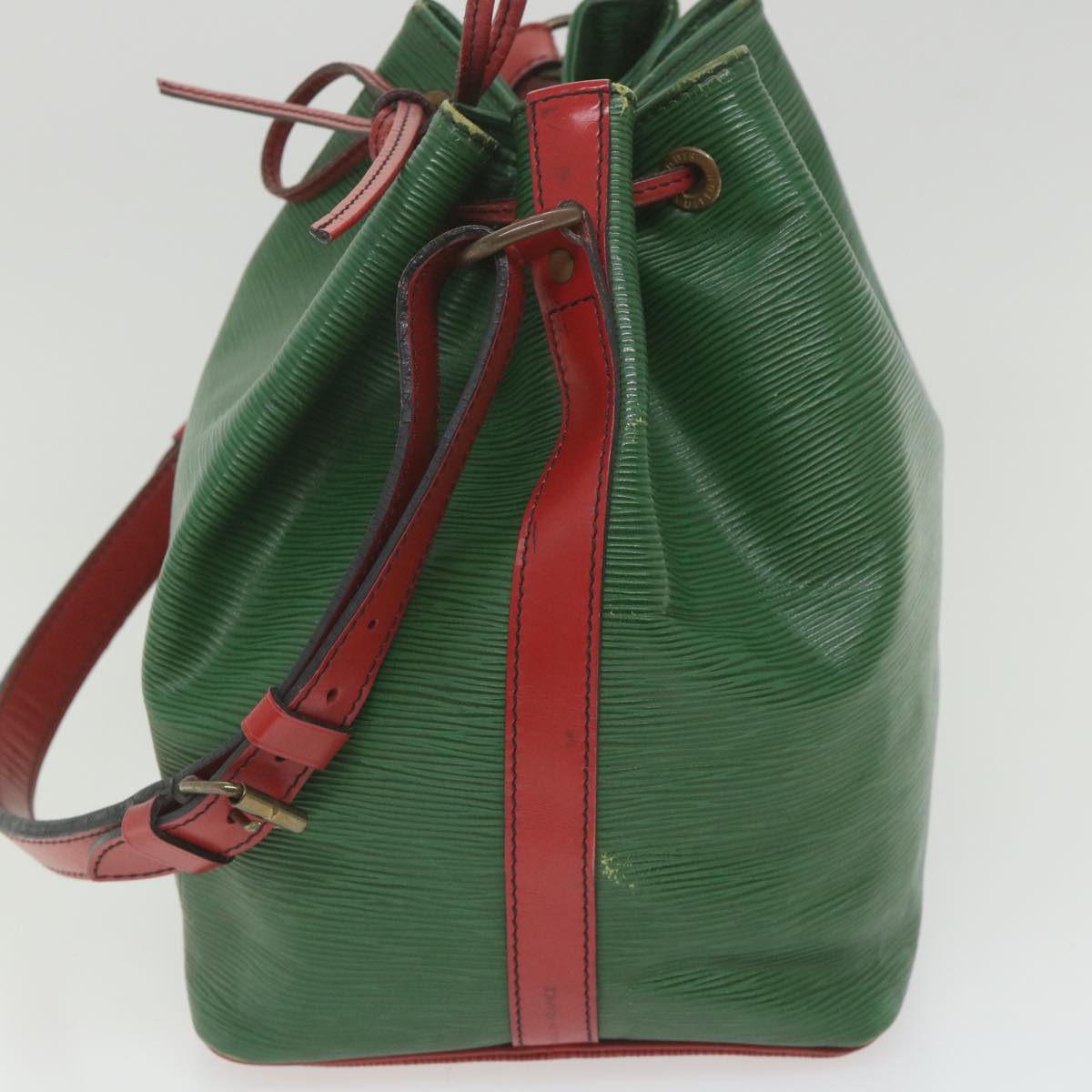 LOUIS VUITTON Epi Petit Noe Shoulder Bag Bicolor Green Red M44147 Auth bs10104