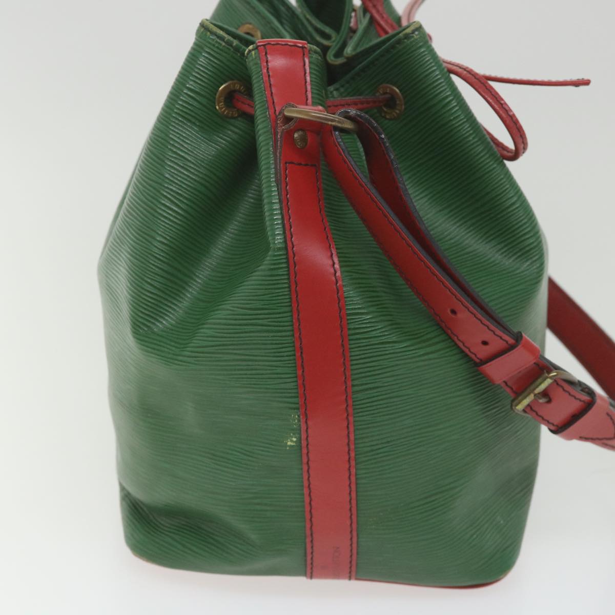 LOUIS VUITTON Epi Petit Noe Shoulder Bag Bicolor Green Red M44147 Auth bs10104