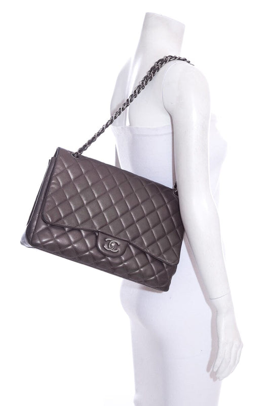 Chanel 2009-2010 Maxi Classic Flap Gunmetal Quilted Lambskin HandBag W Silver HW