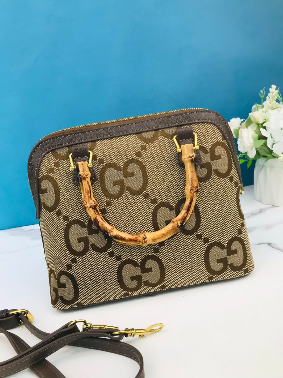 Gucci bamboo handle handbag