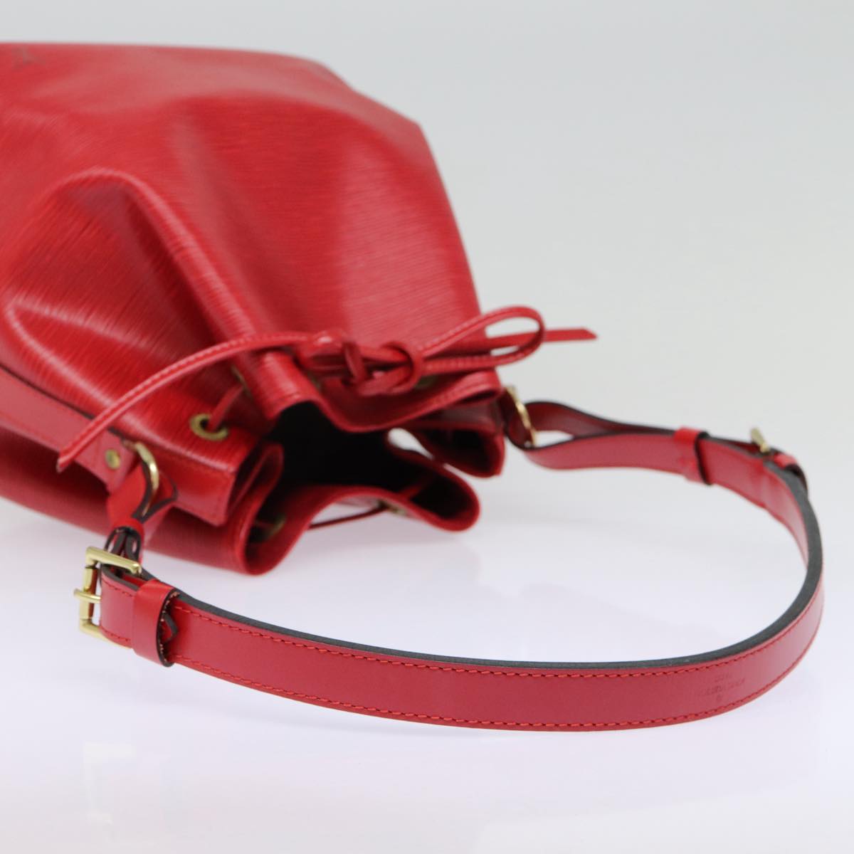 LOUIS VUITTON Epi Petit Noe Shoulder Bag Red M44107 LV Auth ep5550