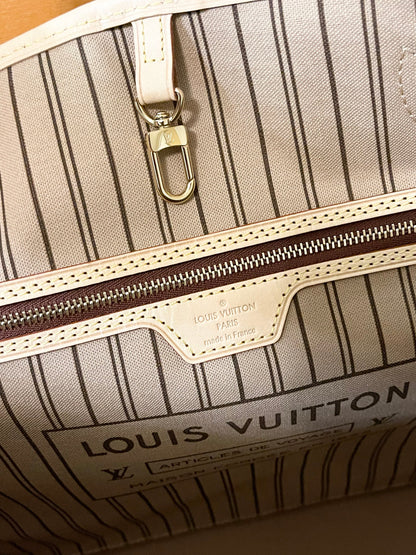 LOUIS VUITTON 2022 Neverfull GM Monogram Tote Bag In Beige