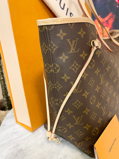 LOUIS VUITTON 2022 Neverfull GM Monogram Tote Bag In Beige