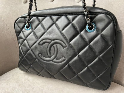 Chanel Diamond CC Ballerine Shoulder Bag in Black Calfskin with Ruthenium Hardware