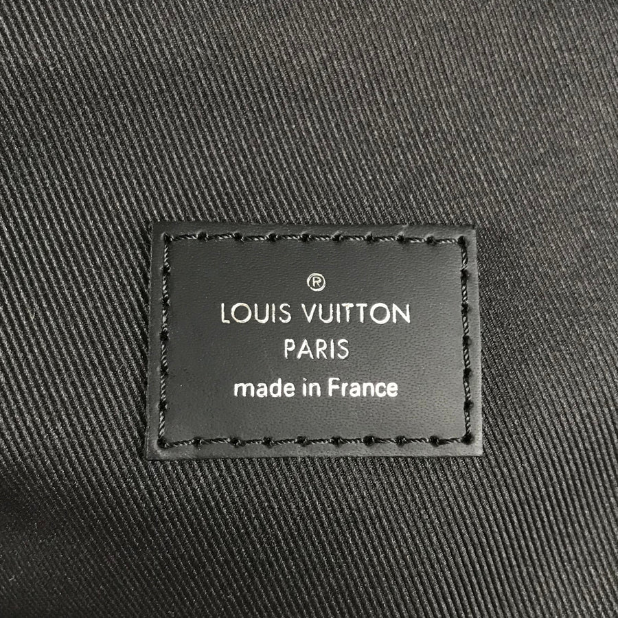 Louis Vuitton  body Bag