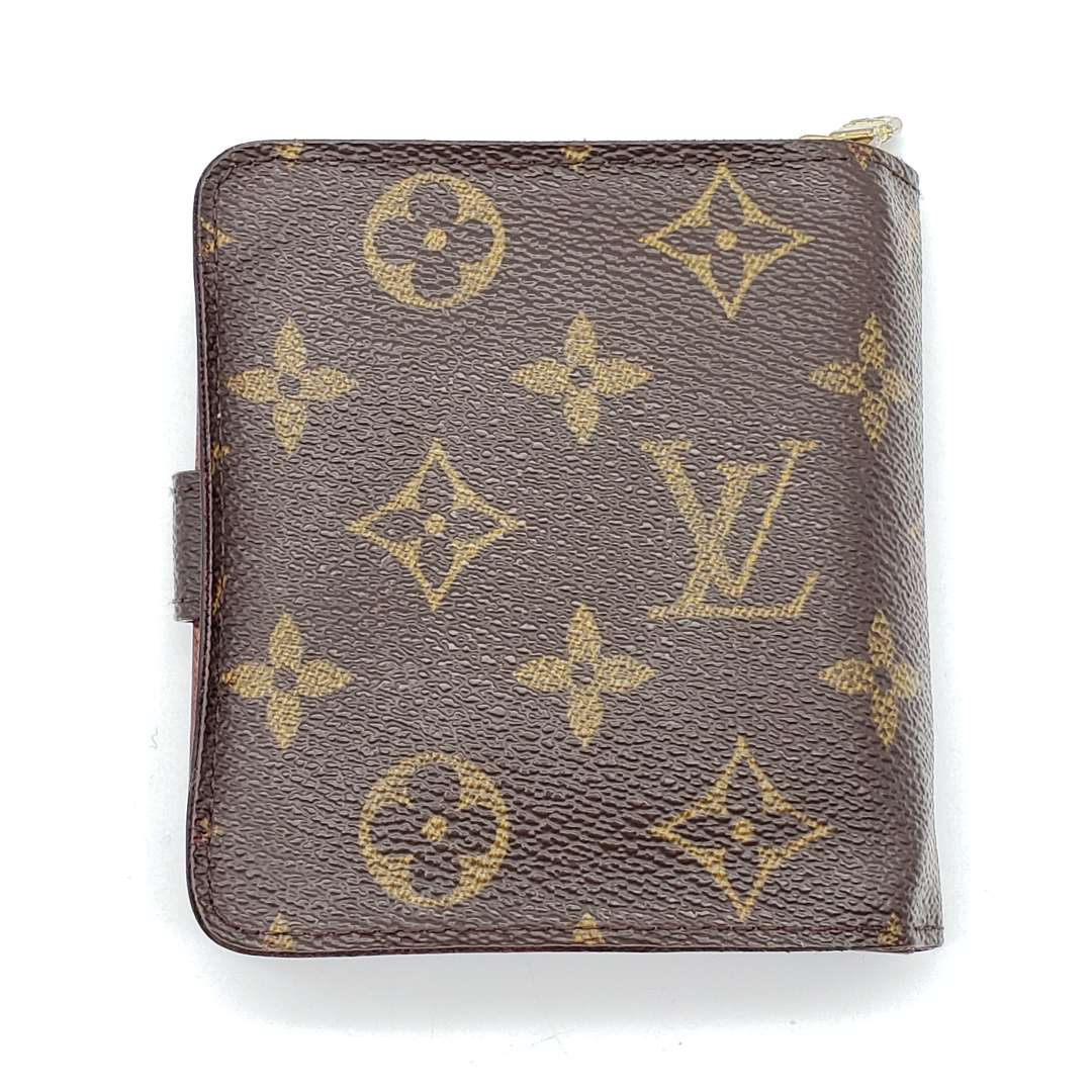 Louis Vuitton Bifold Compact Monogram Wallet