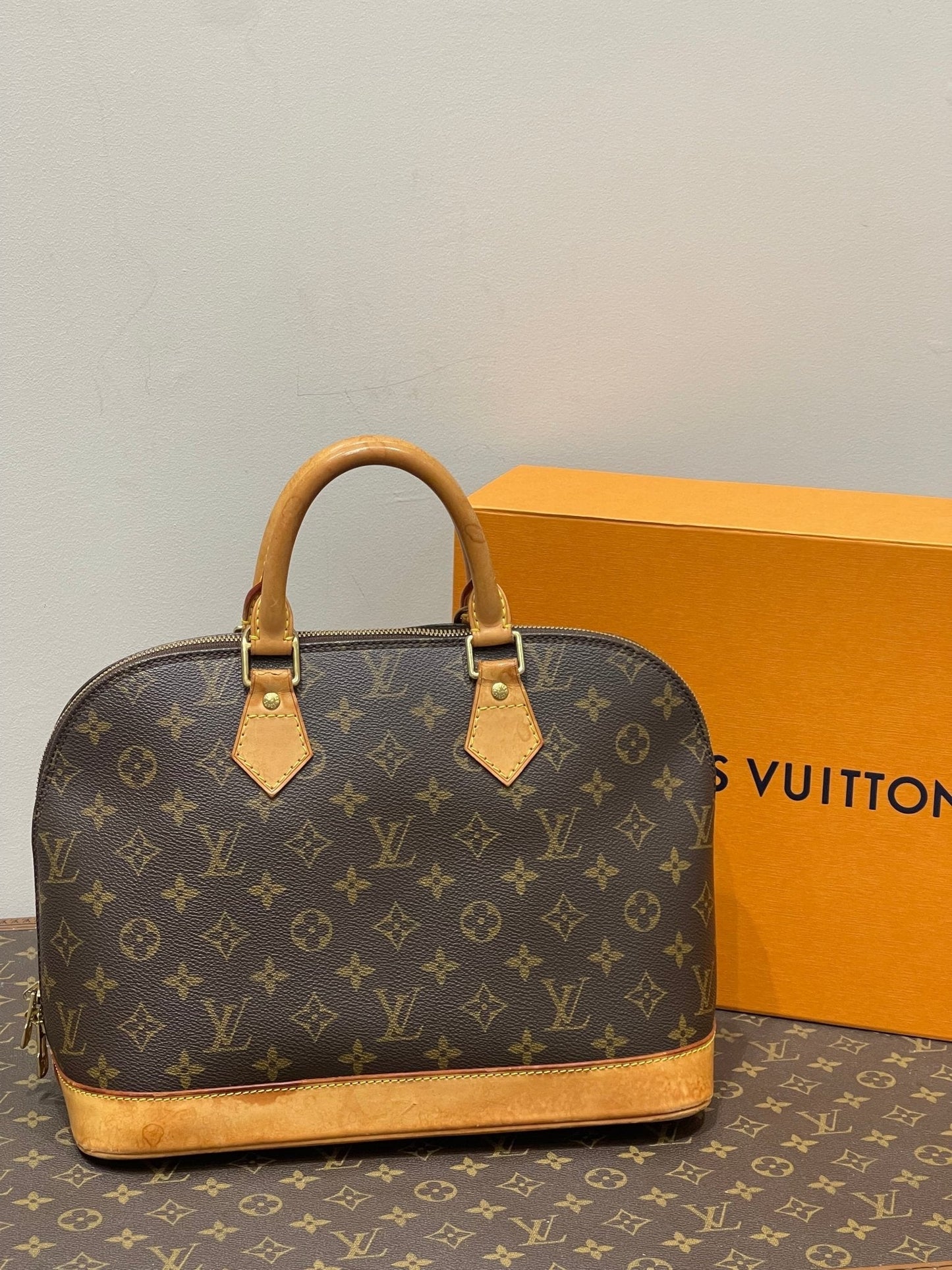 Louis Vuitton - Sac Alma PM monogramme