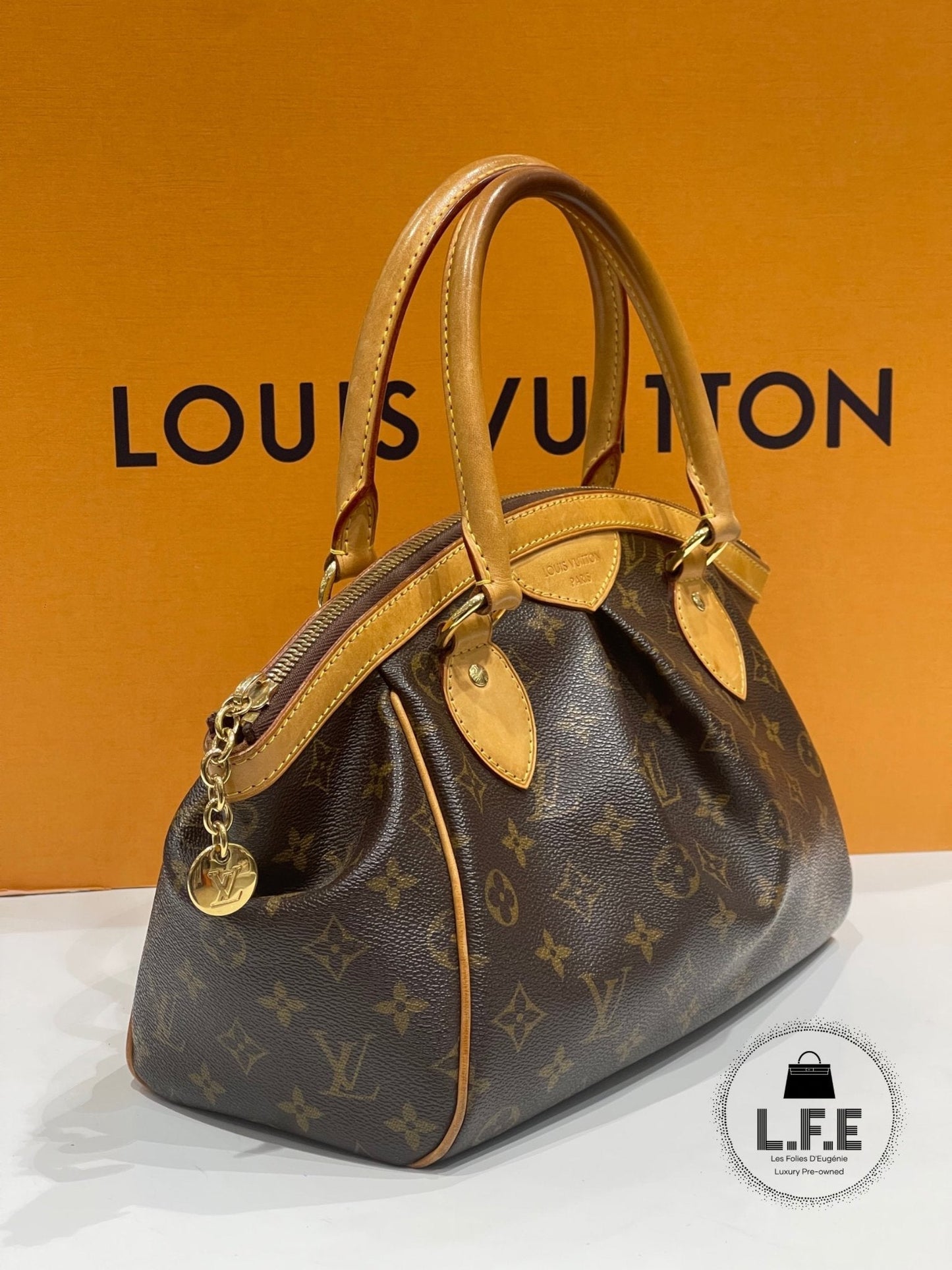 Louis Vuitton - Sac Canvas Tivoli PM