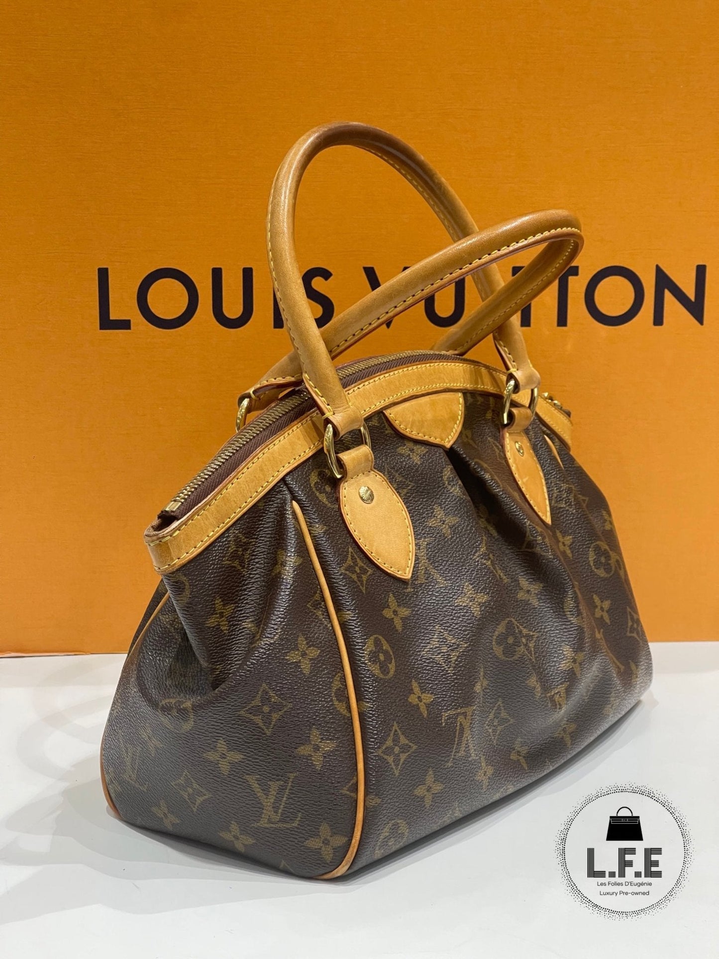 Louis Vuitton - Sac Canvas Tivoli PM