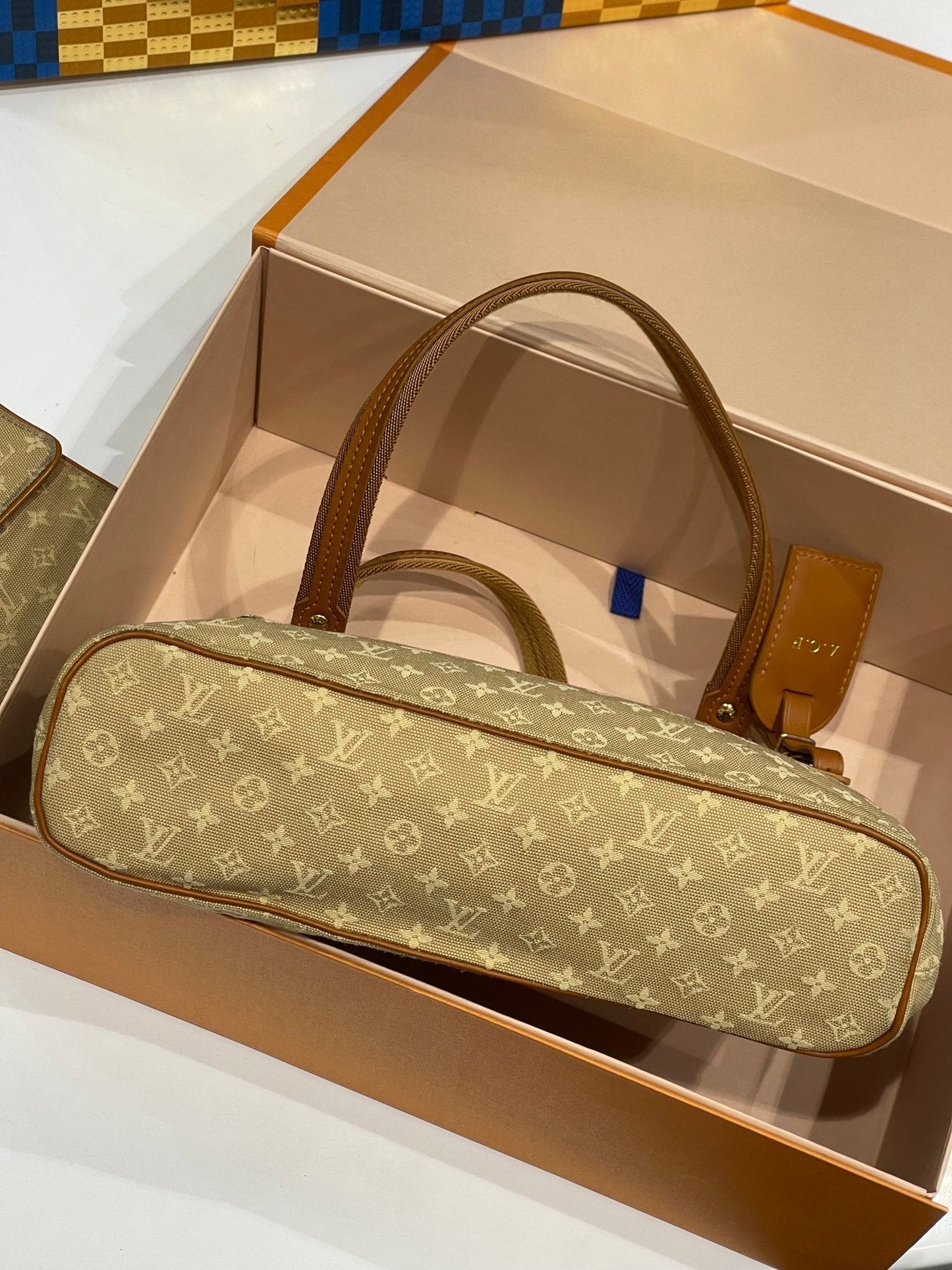 Louis Vuitton - sac Lucille