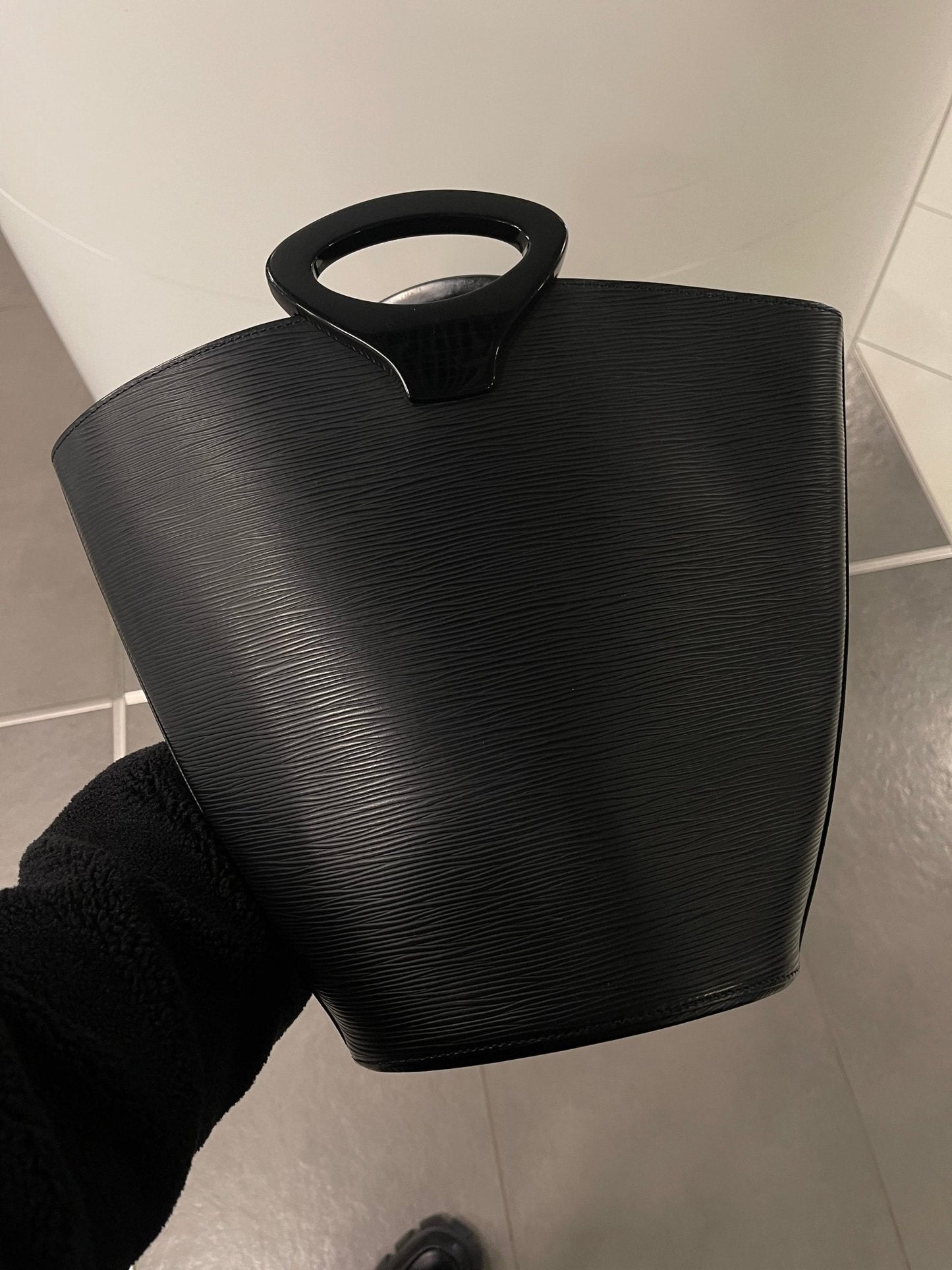 Louis Vuitton - Sac Noctembule cuir épi noir