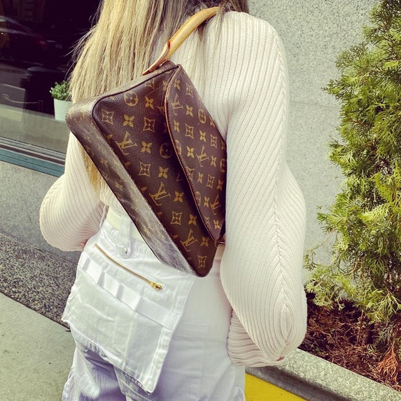 Louis Vuitton  Looping Bag