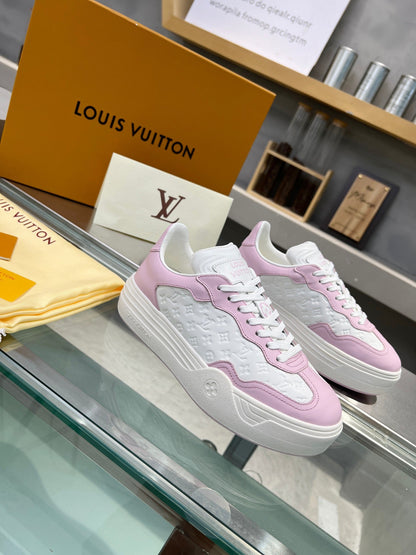 Louis Vuitton  Sneakers