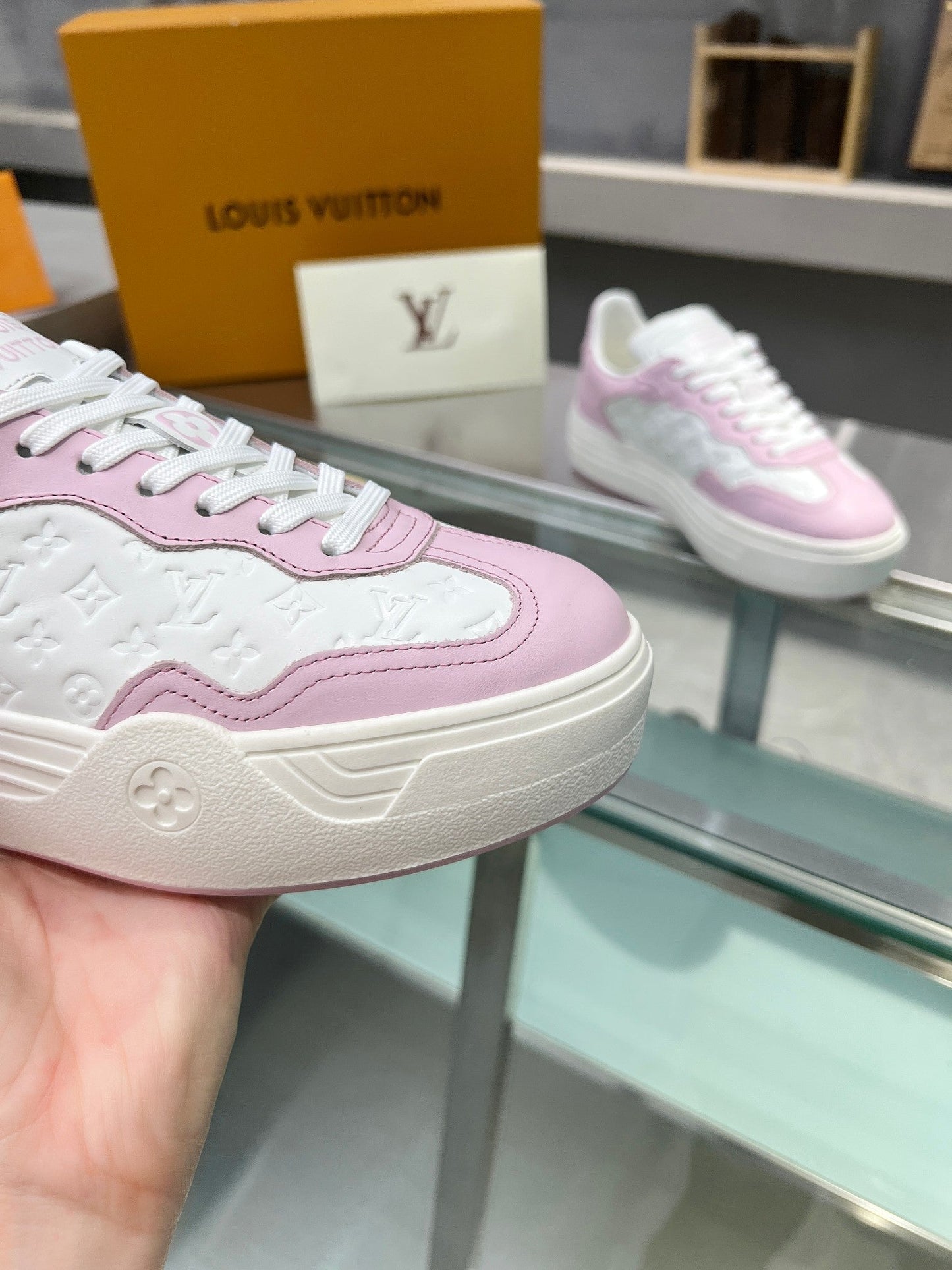 Louis Vuitton  Sneakers