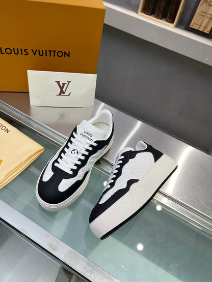 Louis Vuitton  Sneakers