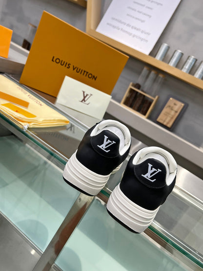 Louis Vuitton  Sneakers