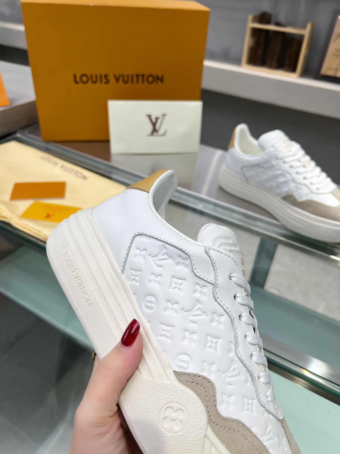 Louis Vuitton  Sneakers