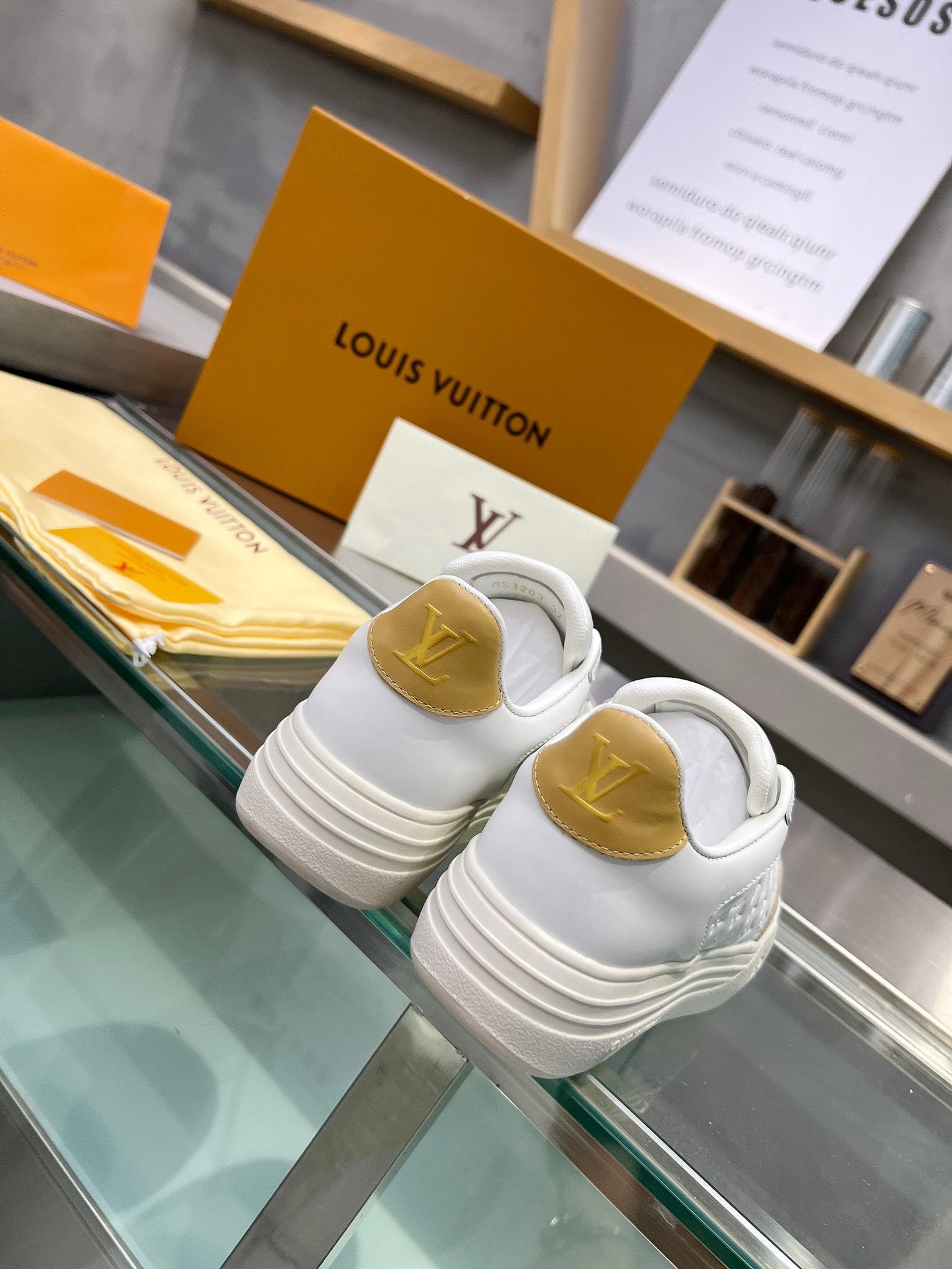 Louis Vuitton  Sneakers