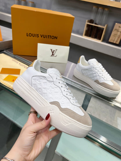 Louis Vuitton  Sneakers