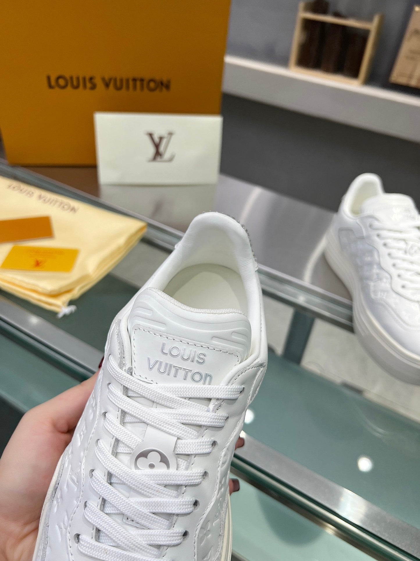 Louis Vuitton  Sneakers