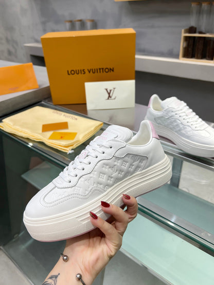 Louis Vuitton  Sneakers