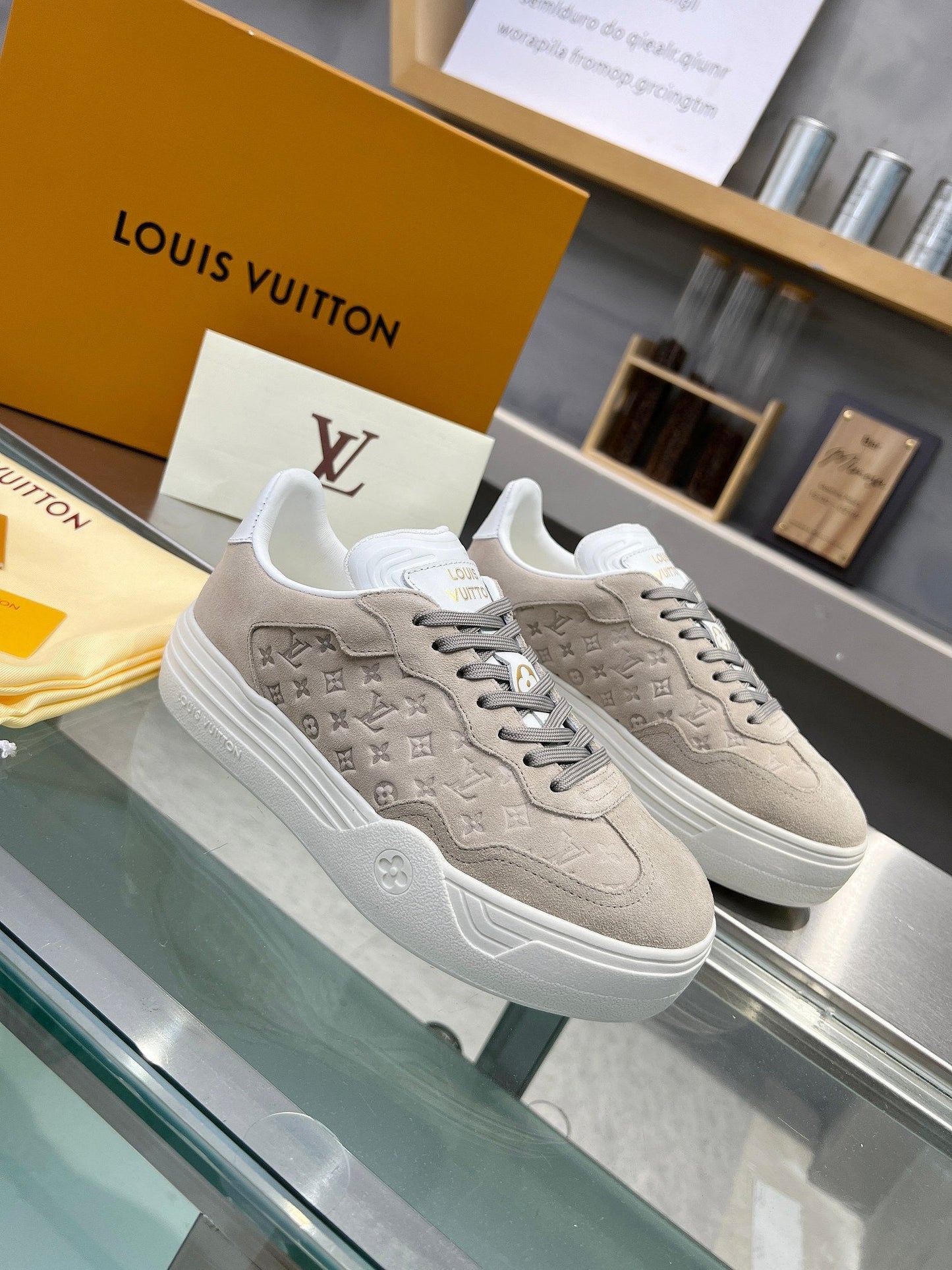 Louis Vuitton  Sneakers