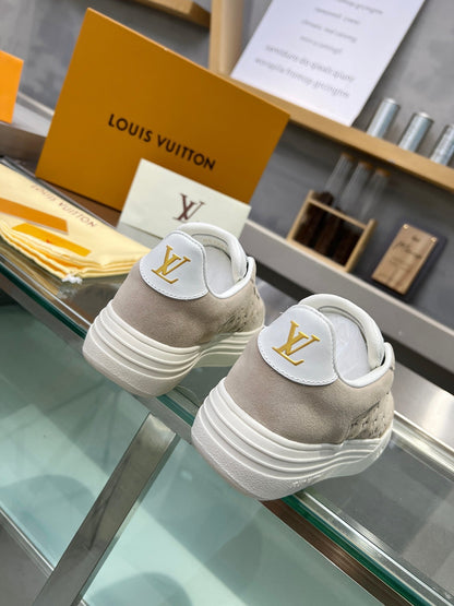 Louis Vuitton  Sneakers