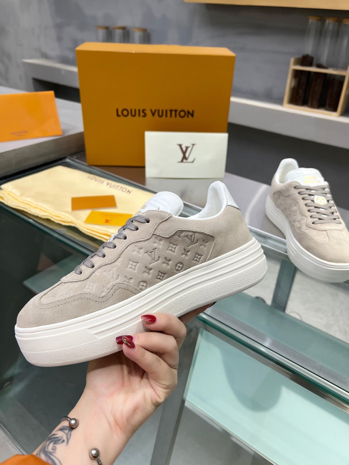 Louis Vuitton  Sneakers