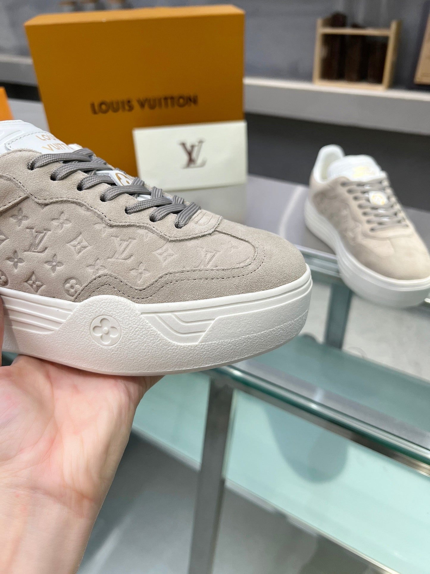 Louis Vuitton  Sneakers