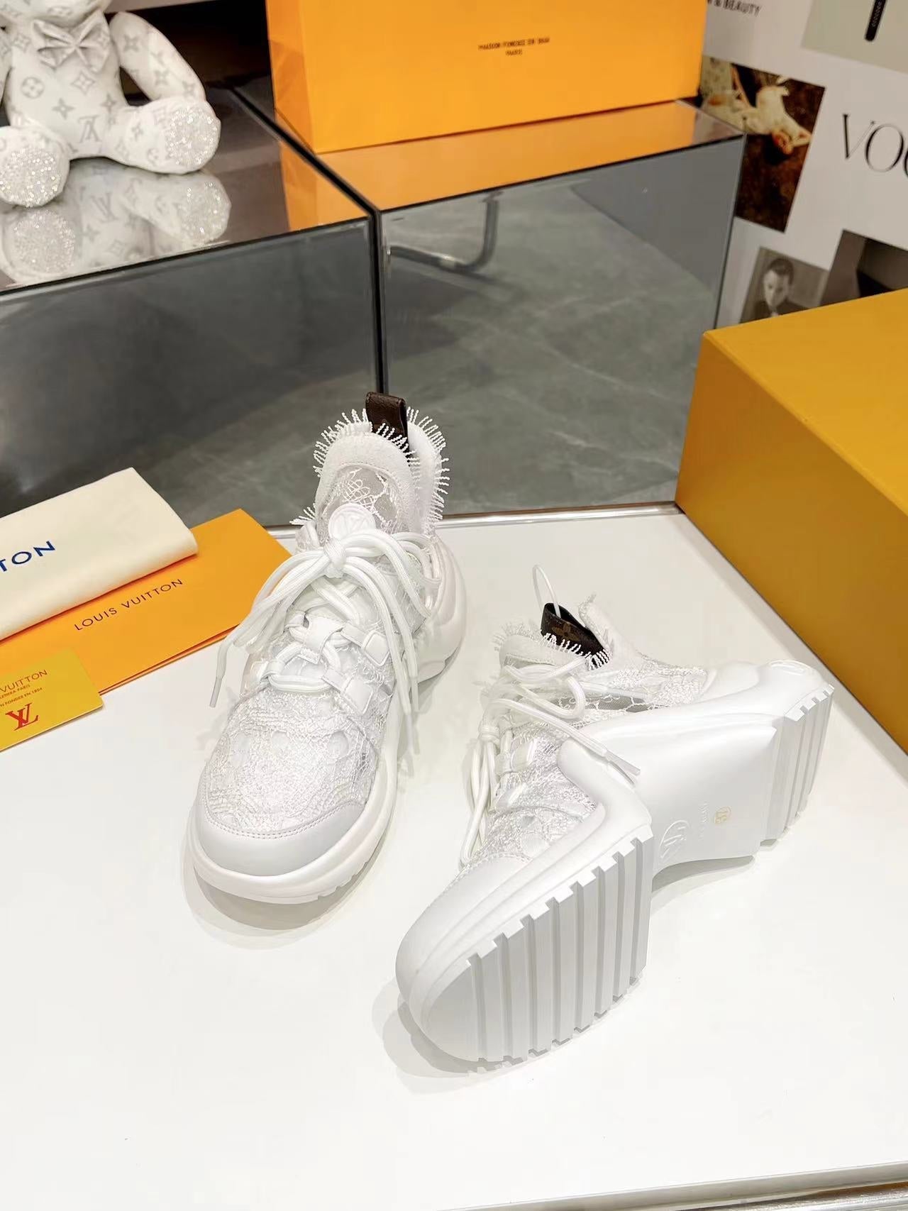 Louis Vuitton  Sneakers