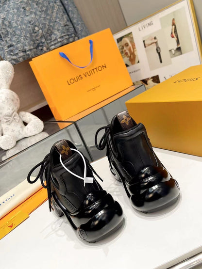 Louis Vuitton  Sneakers