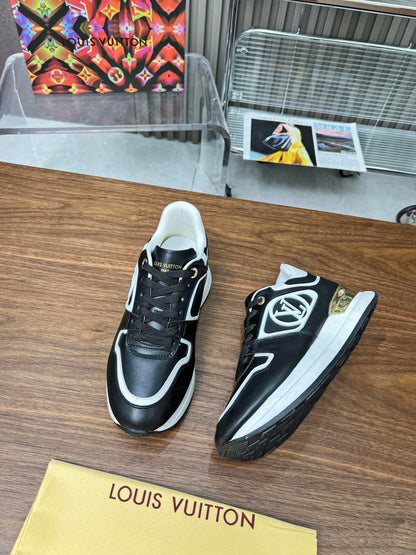 Louis Vuitton  Sneakers