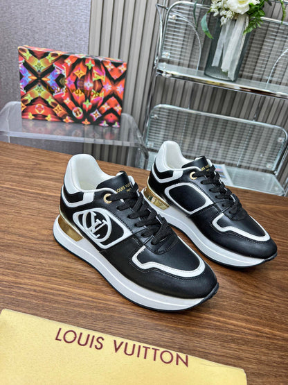 Louis Vuitton  Sneakers