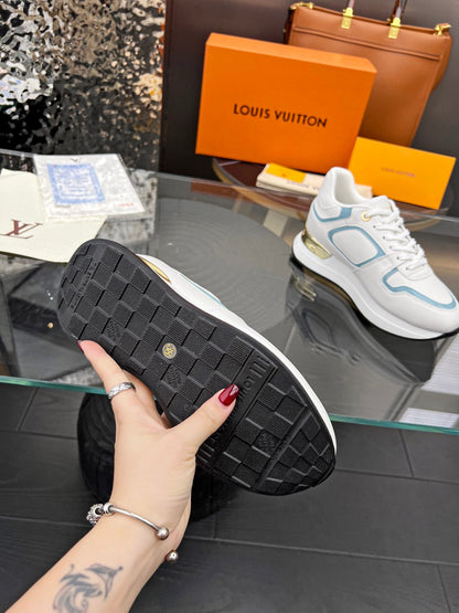 Louis Vuitton  Sneakers