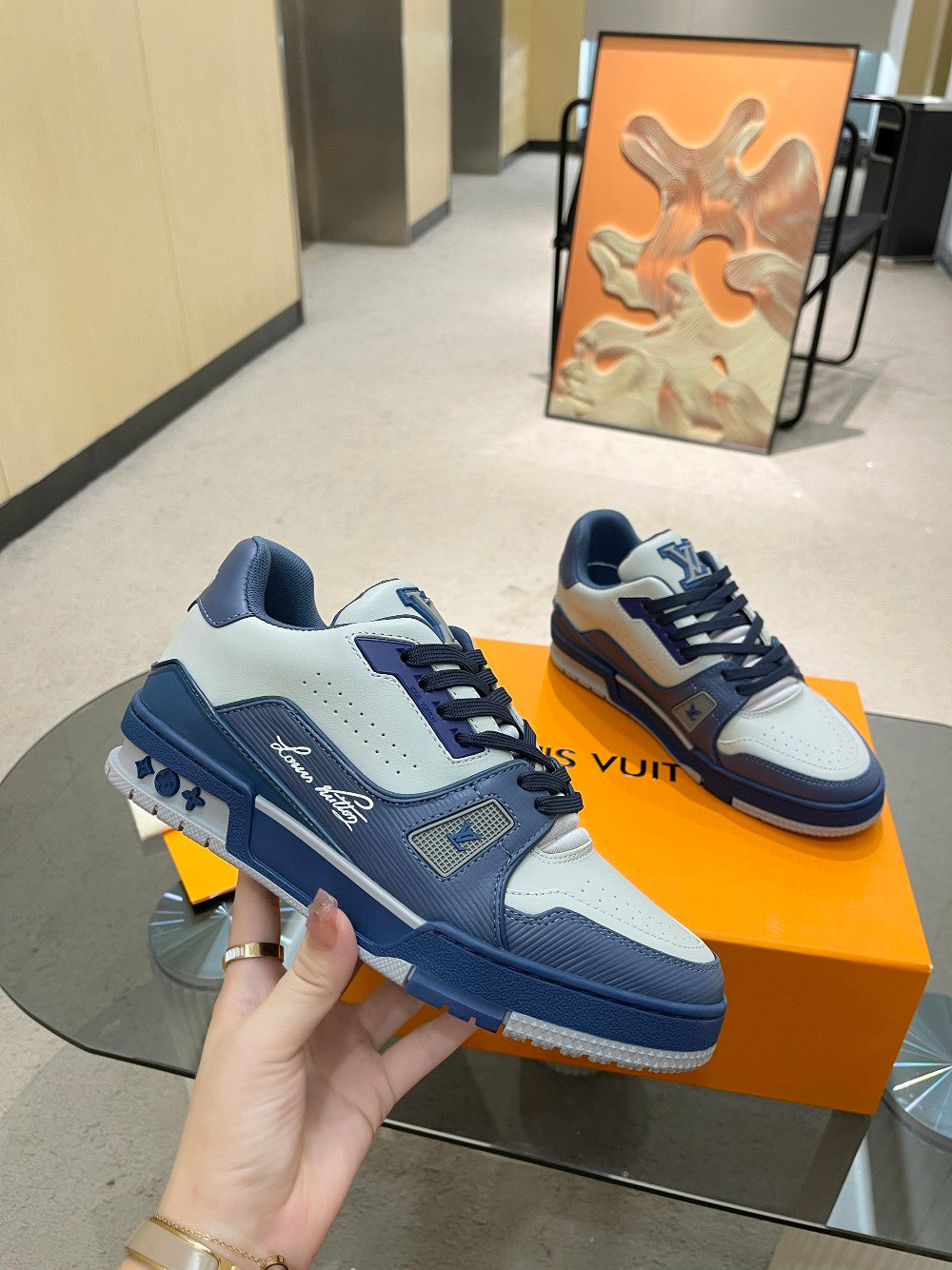 Louis Vuitton  Sneakers