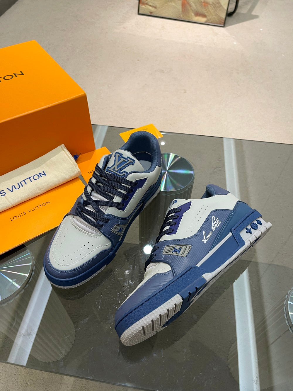 Louis Vuitton  Sneakers