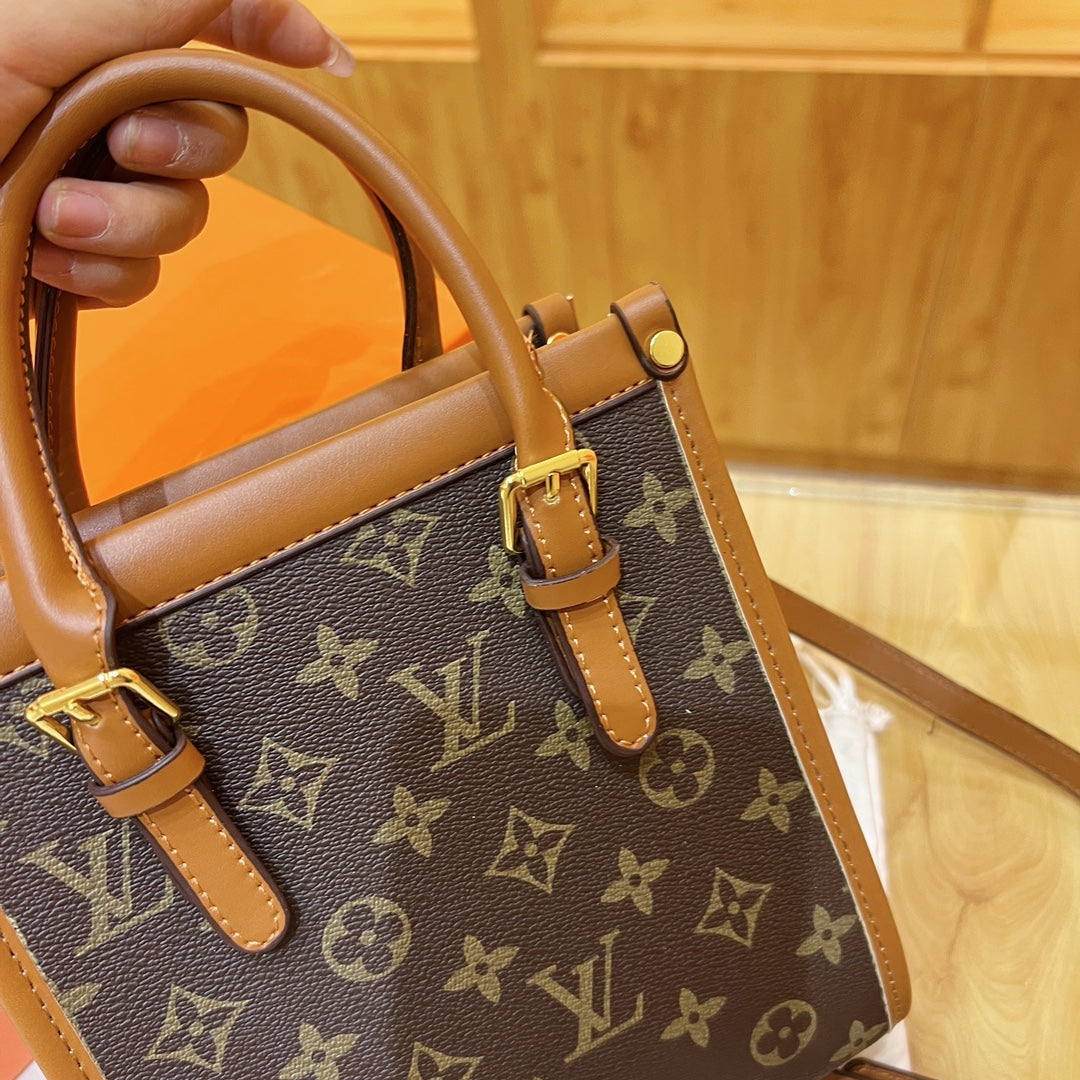 Louis Vuitton (Coach, Michael Kors,  Gucci)handbags