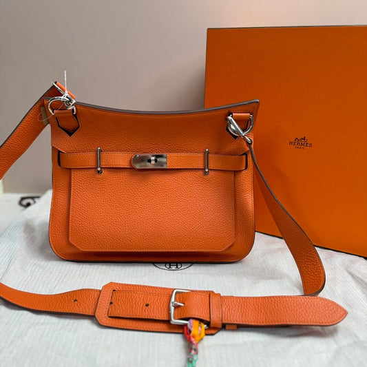 Hermes Jypsiere 31 Orange Leather Crossbody Bag