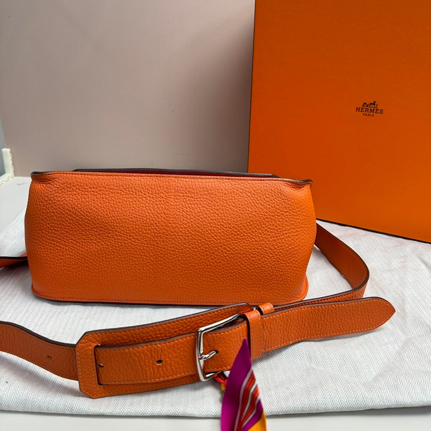 Hermes Jypsiere 31 Orange Leather Crossbody Bag