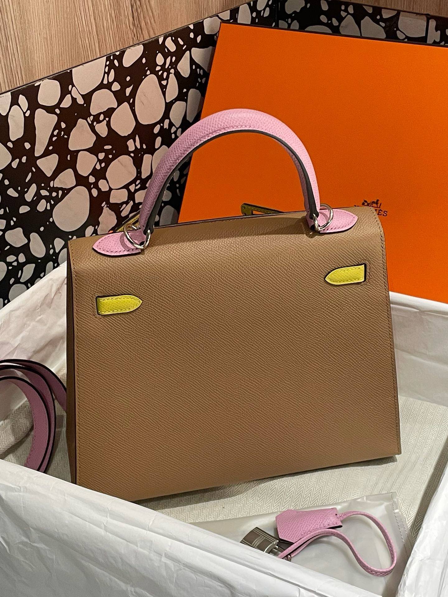 Hermes Kelly 25 Epsom Leather Tricolor Tan Pink Yellow Handbag