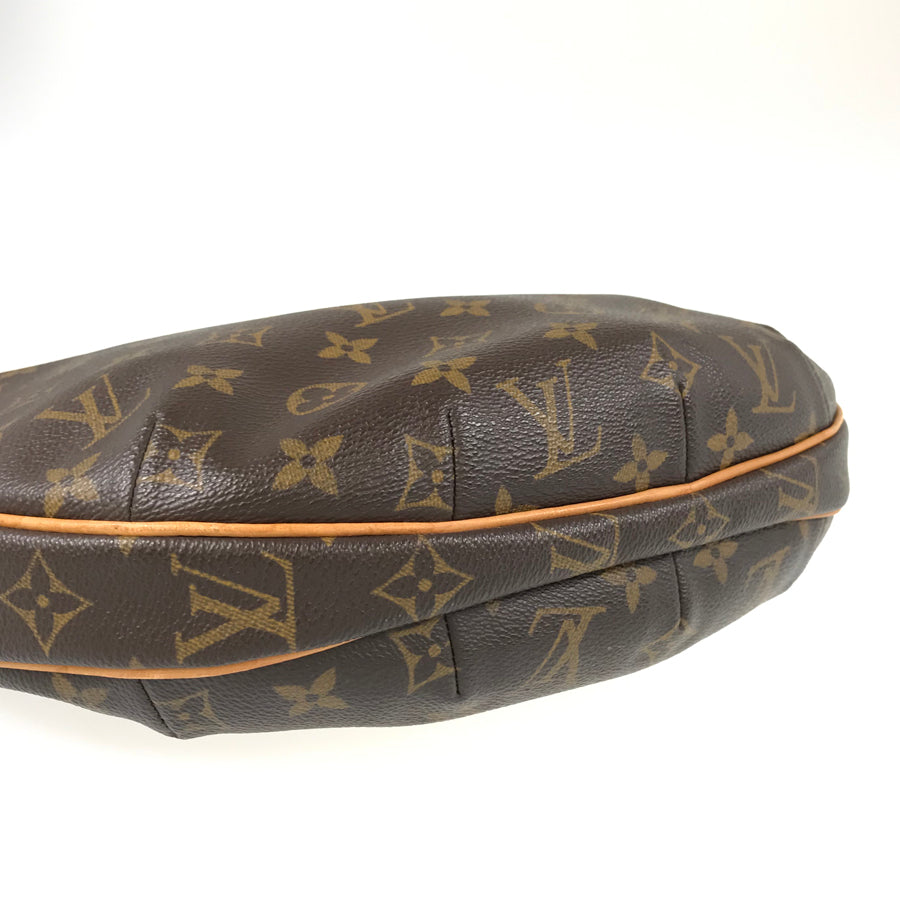 Louis Vuitton  Monogram croissant MM Shoulder Bag