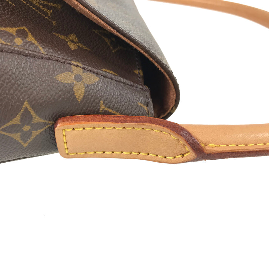 Louis Vuitton  Monogram mini looping M51147 Shoulder Bag