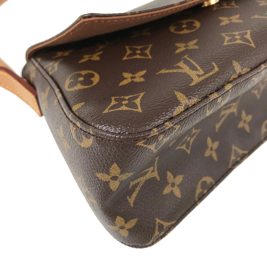 Louis Vuitton  Monogram mini looping M51147 Shoulder Bag