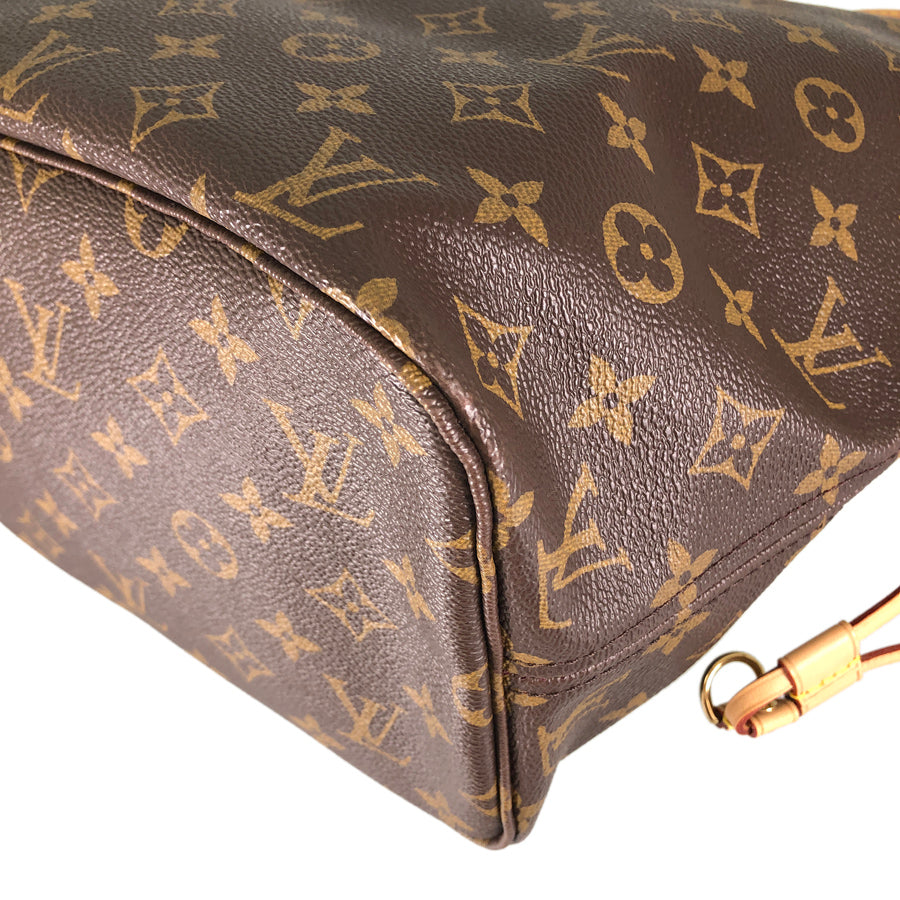 Louis Vuitton  Monogram Neverfull MM Tote Bag